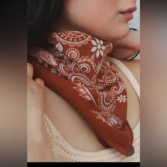 Rust Bandana Pattern Scarf - Picture 2 of 5
